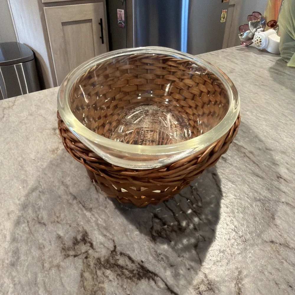 Vtg Glassbake 1 Qt Oval Casserole Dish In Wicker Basket J-235 Made In USA